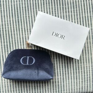 New DIOR Pouch